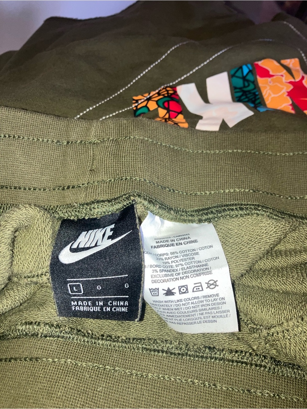 NWT Nike Men’s L Army Green Graphic Fleece Sweat Shorts - Picture 6 of 9